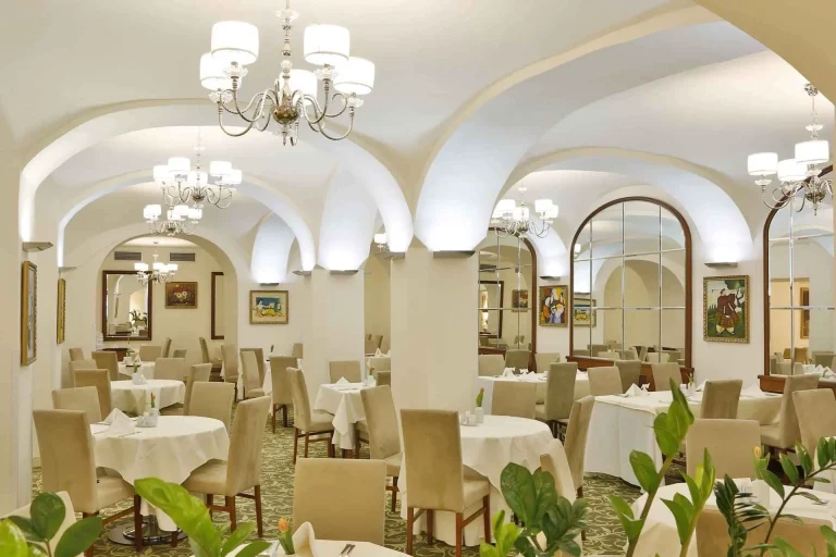 Hotel Kolonada