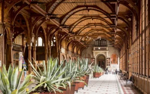 Dom Zdrojowy Kurhaus, Сверадув-Здруй, Польша